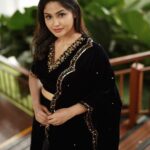 Shritha Sivadas Instagram - ❤️💫 Mua @jo_makeup_artist Photography @kunjippaaru Costume @prakrithi_by_ramya Styling @stylestoriesbypriyanka Videography @_shutter__bug @yedukrishnan._ Jewellery @meralda.jewels Camera Assiatant @kedarhist_ Location @crowneplazakochi Crowne Plaza Kochi