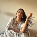 Shriya Pilgaonkar Instagram - 🌸 📷 @eeshitnarain