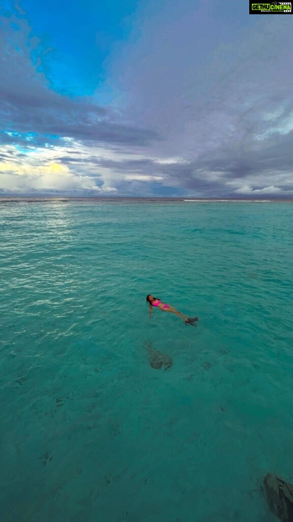 Shriya Pilgaonkar Instagram - Water babies be like 🌊 #VacayRush Where do you want to travel next ? Shout out to @pickyourtrail for curating a beautiful experience for my first trip to Maldives. @coco_resorts is a gorgeous property with the best hospitality. Couldn’t have asked for a better experience ! 💗 Where next ?🌊🏝️🌦️👙 Coco Bodu Hithi Water Residences