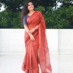 Shruthi Raj Instagram - 𝐒𝐀𝐑𝐄𝐄 @avadata.studio ❤️❤️❤️