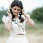 Shruthi Rajanikanth Instagram - ☁️വെണ്മേഘം ☁️☁️ 📸 @aline_varghese_joseph costume @_yakta_by_habeeba_ ornaments @thethread0flove Pazhoor Kadavu