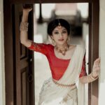 Shruthi Rajanikanth Instagram - 🥰🌻💕 📸 @athuldev._ Mua @nobles_makeover Costume @elize_designs Ornaments @alameen_fashion_jewels Styled @styledbysavu Edit @the_______survivor Hill Palace Museum