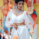 Shruthi Rajanikanth Instagram - Onam vibes 😍🥰🌻🧿 📸 @picstory_josecharles Mua @makeupartist_preetkaur Costume @rohinis.designs Ornaments @parakkat_jewels FTV Salon MG Road Kochi