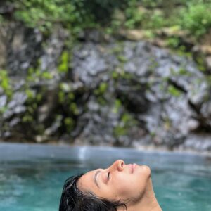 Shruti Ramachandran Instagram - I hope I never stop romanticising being in the hills during the monsoons.

PC : @theprawncis