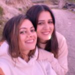 Shruti Sodhi Instagram - Ek main aur ekk tu 👯‍♀️ . . . #bff #throwback #mountain #traveldiaries #fun #crazy 🧿🪬 Jispa, Himachal Pradesh, India