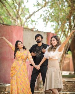 Shrutika Instagram - 🤗🤗🤗
@shrutika_arjun @abhirami_official @roshniharipriyan @actormuthukumar 

📸 @dhanush__photography 

#cwc #vijaytelevision #cookwithcomali
