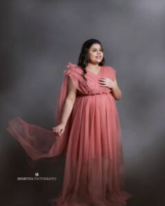 Sneha Sreekumar Instagram - 😍
📷 @bharitha_photography
Mua @makeupbyanil
Costume @merins__boutique

#selflove #comingback #happyday #momlife #mandothari #marimayam