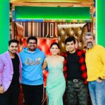 Sonalee Kulkarni Instagram - कोणाबरोबर होणार #DateBhet 🤔😉🫢🫣 चला हवा येऊ द्या 💨 आज रात्री ९.३० वाजता @zeemarathiofficial वर #datebheton14july #newmarathimovie #sonaleekulkarni #lokeshgupte #marathimulgi #instagram #instagood #style #marathi Mumbai, Maharashtra