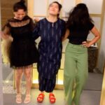 Sonalee Kulkarni Instagram - Happy chocolate day 🤷🏻‍♀️🤷🏻‍♀️🤷🏻‍♀️ #nologic #kahihisambandhanahi 🙅🏻‍♀️🙅🏻‍♀️🙅🏻‍♀️…👭🏻🧍🏻‍♀️ #3musketeers #sonaleekulkarni #prarthanabehere @drbhagyashri_gupte #bffs #longtimenosee #friends Dermavilla
