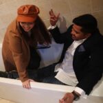 Sonalee Kulkarni Instagram - यह bath tub की है …. 🛀 #sonaleekulkarni #hemantdhome #Anaya #Rohan #DateBhet #datebheton14july #comingsoon #incinemas London, United Kingdom
