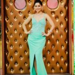 Sonalee Kulkarni Instagram - #DateBhet special चला हवा येऊ द्या 💨 आज रात्री ९.३० वाजता @zeemarathiofficial वर 👗 @rashmi.s_the_rental_boutique #datebheton14july #newmarathimovie #sonaleekulkarni #marathimulgi #instagram #instagood #style Mumbai, Maharashtra