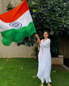 Sonnalli Seygall Instagram - Har Ghar Tiranga 🇮🇳 
Dil mein India ❤️

स्वतंत्र दिवस की शुभ कामनाएँ 

#happyindependenceday🇮🇳