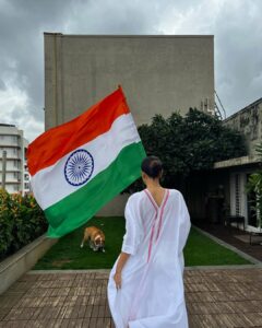 Sonnalli Seygall Instagram - Har Ghar Tiranga 🇮🇳 
Dil mein India ❤️

स्वतंत्र दिवस की शुभ कामनाएँ 

#happyindependenceday🇮🇳