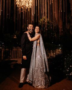 Sonnalli Seygall Instagram - Love, Laughter, Sabr & Shukar ❣️🧿

S&A #AsheshFoundSona

———————-———————-————————

Outfit:  @manishmalhotraworld @manishmalhotra05
Jewellery: @varunadjani 
Styled by: @trishadjani
Make up : @eshaasikka
Hairtsylist : @pinky_viswakarma
Photography : @the_wedding_files