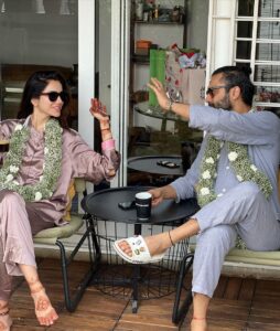 Sonnalli Seygall Instagram - Same routine, different emotion.
Marriage day 1- Coffee + Varmaalas ☕️❤️🧿