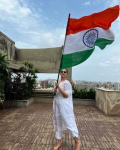 Sonnalli Seygall Instagram - Har Ghar Tiranga 🇮🇳 
Dil mein India ❤️

स्वतंत्र दिवस की शुभ कामनाएँ 

#happyindependenceday🇮🇳