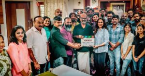 Soundarya Rajinikanth Instagram - My team and I are thrilled to get the blessings of “the one and only” today for our webseries 💥💥🙏🏻🙏🏻💥💥 thank you thalaivaaaa ⭐️⭐️⭐️⭐️ thank you Superstar ✨✨⚡️⚡️💫💫 thank you my dearest appa 🩵❤️🩵❤️🩵❤️ onwards & upwards 🙏🏻🙏🏻🙏🏻 gods and gurus grace !!!! @may6ent