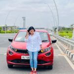 Sreevidya Nair Instagram - Touch down in Bangalore and off to Mysore ✌️ 📷 @sreekanthmkv Kempegowda International Airport Bengaluru