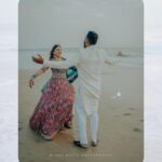 Sreevidya Nair Instagram - Soooo this happened,We’ve decided on forever. 💍 @rahul_ramchandrann 🥺😘 Photo courtesy 📷 - @wings_media @wingsman__munavarali Costume 👰‍♀️- @jazaashdesignstudio MUA 💄@arun_uthradam Hair 🎀 @hennamakeupstudio Nail 💅 @nails_by_rakhi Mehanti @shuhadaz_henna Costume🤵‍♂️ - @kurdhishdesigns Event done by - @1m_events #engagement #engaged IMAN BEACH RESORT MOGRAL
