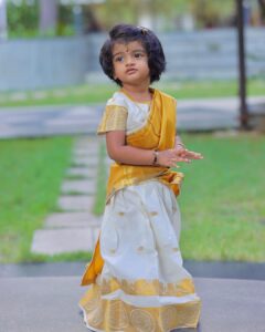 Sridevi Ashok Instagram - This is our Onam photoshoot.
@sitara_chintala you are soo grown up and looking damn cute.. 

We wish you all a Happy Onam 🫶❤️ 

Photography : @ashok_chintala 

#srideviashok #onamphotoshoot #onam #onam2023 #modelshoot #chennaiinfluencer #fashionblogger #fashionable #mommyblogger #chennaimommyblogger