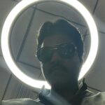 Sunil Instagram - LIGHT THEESKO …😎 Some times the light that we are looking for is right behind us . We just need to change our direction . . . #lightehe #sunil #shooting #rings #ringoftheday #tollywood #lighttheesko #tubelight