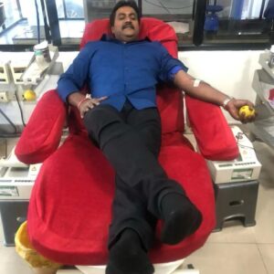 Sunil Instagram - Spent this birthday donating blood at Chiranjeevi blood bank. A little goes a long way. Donate blood to save lives 🙏

#chiranjeevibloodbank #chiranjeevicharitabletrust #blooddonation #bloodbank @chiranjeevikonidela #megastarfans #megastarchiranjeevi #chiranjeevifans #donatebloodsavelife #sunil