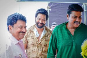 Sunil Instagram - On Set Fun with @harshachemudu and @syedsohelryan_official 😀

#ActorSunil #SunilasPolice  #TollywoodActors #onsetstills #Onsetlatestpics
#SunilComedy #LatestComedyscenes #SunilAsMaglamsrinu #MangalamSrinuInPushpa #SunilLatestPics #LatsetPicsOfSunil #comediansunil #pushpa
#SunilLatestMovie #SunilLatestStills #SunilAsVillan