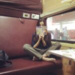 Swathi Reddy Instagram - 𝙂𝙪𝙚𝙨𝙨 𝙬𝙚 𝙖𝙞𝙣’𝙩 𝙨𝙚𝙖𝙧𝙘𝙝𝙞𝙣𝙜 𝙛𝙤𝙧 𝙡𝙤𝙫𝙚;𝙡𝙤𝙫𝙚 𝙥𝙚𝙧 𝙨𝙚. 𝙒𝙝𝙖𝙩 𝙬𝙚 𝙖𝙧𝙚 𝙨𝙚𝙖𝙧𝙘𝙝𝙞𝙣𝙜 𝙛𝙤𝙧, 𝙞𝙨 𝙡𝙤𝙫𝙚 𝙞𝙣 𝙛𝙖𝙢𝙞𝙡𝙞𝙖𝙧 𝙬𝙖𝙮𝙨. 𝙈𝙖𝙮𝙗𝙚 𝙩𝙝𝙖𝙩’𝙨 𝙬𝙝𝙖𝙩 𝙚𝙫𝙚𝙣 𝙡𝙪𝙘𝙠 𝙢𝙚𝙖𝙣𝙨 𝙣𝙤𝙬𝙖𝙙𝙖𝙮𝙨. 𝙇𝙪𝙘𝙠 𝙞𝙨 𝙬𝙝𝙚𝙣 𝙮𝙤𝙪 𝙡𝙤𝙫𝙚 𝙨𝙤𝙢𝙚𝙤𝙣𝙚 𝙖𝙣𝙙 𝙩𝙝𝙚𝙮 𝙡𝙤𝙫𝙚 𝙮𝙤𝙪 𝙗𝙖𝙘𝙠 𝙩𝙝𝙚 𝙨𝙖𝙢𝙚. 𝙄 𝙡𝙤𝙫𝙚𝙙 𝙖𝙣𝙙 𝙡𝙤𝙫𝙚 𝙩𝙧𝙖𝙞𝙣 𝙟𝙤𝙪𝙧𝙣𝙚𝙮𝙨 𝙖𝙣𝙙 𝙏𝙞𝙣𝙠𝙡𝙚. 𝘼𝙣𝙙 𝙩𝙝𝙚𝙮 𝙡𝙤𝙫𝙚 𝙢𝙚 𝙩𝙤𝙤 𝙩𝙞𝙡𝙡 𝙙𝙖𝙩𝙚. :) ( Readers digest was a monthly subscription but Tinkle a train journey special and Archie or Jughead when you saved enough pocket money. #SmallBigThings or #BigBigThings )