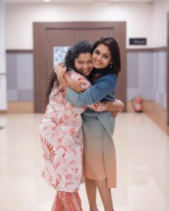 Tanvi Ram Instagram - 2018 family♥️

@sudheesh_actor 
@gilujoseph 

Photographer - @unnisurendran 
Attire - @western_lady_ 
MUA - Meeeeeeee😁

#2018everyoneisahero