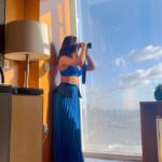 Tridha Choudhury Instagram - I spy with my little eyes… the most Ethereal view of London 🥂 @shangrilalondon 🥂 Captured & edited by @tridhac 🥂 #travelwithtridha #travel #travelandexplore #hotelsandresorts #shangrilahotels #hotelview #exoticdestinations #luxurylifestyle #luxuryhotels #hotelsoftheworld #beautifulhotels Shangri-La The Shard, London