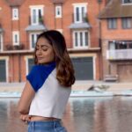 Tridha Choudhury Instagram - Leisurely strolls by the water in Windsor 🇬🇧 #travelwithtridha #travelcommunity #travelnoire #travelclub #beautifulpeople #beautifulplaces #windsor #windsorcastle Windsor, England, UK