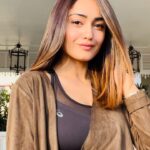 Tridha Choudhury Instagram - Golden hour capture 🧁 #gossipgirl #gossipgirledits #uppereastside #nyc #newyork_instagram #newyorkstateofmind