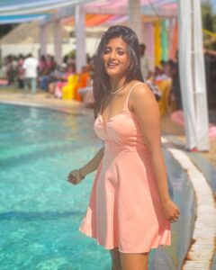 Ulka Gupta Thumbnail - 52.5K Likes - Top Liked Instagram Posts and Photos