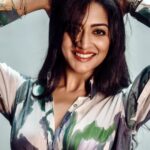Vimala Raman Instagram - Do it with style 🤎🤍😎 Dolled up for #rudrangi #promotions A big thank you to the most talented #stylist @aayeshaa.mariam ❤️😘🙏🏻 #outfit @storeanonym #photographer @rohitnagsai . . . #rudrangiincinemas #telugu #telugucinema #cinema #movies #hyderabad #latest #hit #styling #style #fashion #love #picoftheday #indowestern #print #actor #actress #vimalaraman