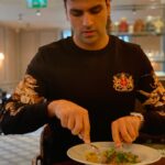 Vivek Dahiya Instagram - Embrace solitude, savour the flavors. A man and his meal, a perfect harmony. 🍽️