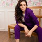 Aanchal Munjal Instagram - "It's all about finding the calm in the chaos" .. read this somewhere recently, what a beautiful life philosophy!! Photographer @banjaariii MUA @punya.makeupandhair Studio @studio57_india #Photoshoot #AnchalSingh #life #instafashion #ootd #💜 #fashionista #wavyhair #goodvibes #positivevibes Mumbai, Maharashtra