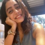 Abhirami Venkatachalam Instagram - Keep smiling 🤍 #saturday #life #love #happy #vibes #abhiramivenkatachalam #ab #kannamma #instagram #instagood #instalife #instalike #selfie
