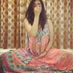 Abhirami Venkatachalam Instagram - Nadi Shuddhi: a Yogic practice that cleanses the nadis – the pathways through which prana (vital energy) flows – resulting in a balanced system and psychological wellbeing.... Happy international Yoga day to all.... let grace flow in every soul in this universe 🙏🏼 #internationalyogaday #yoga #practice #sadhana #life #love #abhiramivenkatachalam #instagood #instapost #instagram #savesoil ps: the guided practice is available on YouTube nadi shuddhi from Isha yoga practice