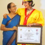 Abhirami Venkatachalam Instagram - Finally a perfect post with amma and my honorary doctorate in Bharatanatyam 💛 thanks a ton to @j_o_h_n_a_m_a_l_a_n , just the word thanks doesn’t equal to your support and the recognition that you gave and got me sir , my heartfelt gratitude to you brother from another mother 🙏🏼 and thanks a ton to @indian_media_works for everything... #saree #best #day #memories #with #amma #doctorate #dance #love #life #happy #vibes #positivevibes #abhiramivenkatachalam #ammu #yourstruly #kannamma #insta #instagram #instagood #instalife #instalike #chennai #tamilcinema