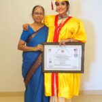 Abhirami Venkatachalam Instagram - Finally a perfect post with amma and my honorary doctorate in Bharatanatyam 💛 thanks a ton to @j_o_h_n_a_m_a_l_a_n , just the word thanks doesn’t equal to your support and the recognition that you gave and got me sir , my heartfelt gratitude to you brother from another mother 🙏🏼 and thanks a ton to @indian_media_works for everything... #saree #best #day #memories #with #amma #doctorate #dance #love #life #happy #vibes #positivevibes #abhiramivenkatachalam #ammu #yourstruly #kannamma #insta #instagram #instagood #instalife #instalike #chennai #tamilcinema
