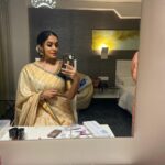 Abhirami Venkatachalam Instagram - Mirror selfie always gives you what you want 🤍🌸 loved the complete look ... thanks my darlings @sakthi.makeover & @deetyaboutique ... and @indian_media_works always love to be a part of whatever you ppl do... thanks for the doctorate too... means the world to me 🤍🤍🤍 #saree #traditional #smile #hugs #positive #vibes #happy #vibes #mirror #selfie #abhiramivenkatachalam #ammu #yourstruly #kannamma #insta #instagram #instagood #instalikes #instalife #chennai #coimbatore #tamilcinema