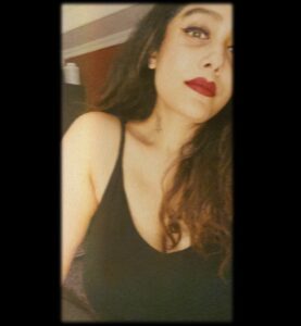 Abhirami Venkatachalam Instagram - 🖤
#abhiramivenkatachalam #av #kannamma #kanmani 
PS- I love imperfect pictures ❤️