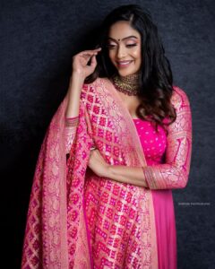 Abhirami Venkatachalam Instagram - Vijay tv show time ready 💕  Makeup- @deepika.nathan  Hairstyle- @hairtales.by.punithavathy  Photography: @bontonphotographs 
Associate With : @sense8photograhy , @pixelcloud.in team: @deva_cyril