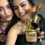 Abhirami Venkatachalam Instagram - My angel very happy for you ... you completely deserve this 💋💋 (best actress for NKP).... my support system and positive energy from NKP 💪🏼 my one and only darling @shraddhasrinath love you to the moon and back .... 💚 #NerkondaParvai #thala #jfwawards2020
