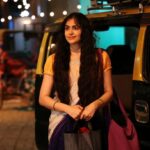 Adah Sharma Instagram - 3 din aur 4 ghante mein aap kitne samose kha sakte ho?  Samose Khao, barish mein dance Karo , kissi ko na chedo , na satao aur #KaliKaliZulfonKe dekho , suno aur enjoy Karo ❤️💃🐈‍⬛🐜🐘🥷🖤🖤🖤🖤 #tseries #BhushanKumar @ghuggss @jubin_nautiyal @rochakkohli @theofficialnusrat @abhishek_as_it_is @adil_choreographer @rajchanana @shivamchanana @sanjoyd