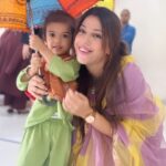 Addite Shirwaikar Malik Instagram - As Mimi says every first is special & to be cherished, welcome to my first school event,loved dancing, making new friends,dancing on stage , Can we do it again today Mimi? Happy Navratras to all..