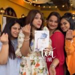 Addite Shirwaikar Malik Instagram - What a fun it was @saraarfeenkhan & @noye17 ☕️🫖 We are launching High Tea & High on Tea at @1bhkvashi soon! #StayTuned 1BHK VASHI