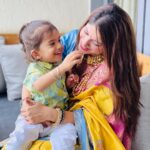 Addite Shirwaikar Malik Instagram - The world of questions is endless when you are a mother. In fact one of the biggest lessons I have learned as a mother is to imbibe the curiosity of a child. They question everything and with the recent festival season it’s been a learning ground for me. Ekbir has now started understanding festivals but he has so many questions. Why do we bring Ganpati home? What happens when he leaves? And so so many questions! And as a mother the one thing required is patience! One has to patiently answer questions and with these answers I realize there’s so much I’m learning too. We stop questioning and only assume but through a child’s eyes I’m learning so much about our life and traditions! #parenting #mimi #eebe #festivals #teaching #kids #motherhood #aditimalik