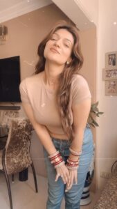 Aditi Gautam Instagram - Finally doing a trend!
.
.
.
.
.
.
.
.
.
#reelsinstagram #reelkarofeelkaro #trendingreels #explore #dancereels