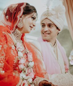 Aditi Gautam Instagram - Surrounded with family and friends, to loving us through our ups and down. Only gratitude and blessings. 

6.02.2023 ♾️ 
.
.
.
.
.
.
.
.
#mickgotadi